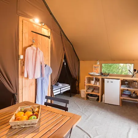 Huttopia Foret De Janas La Seyne-sur-Mer Room photo