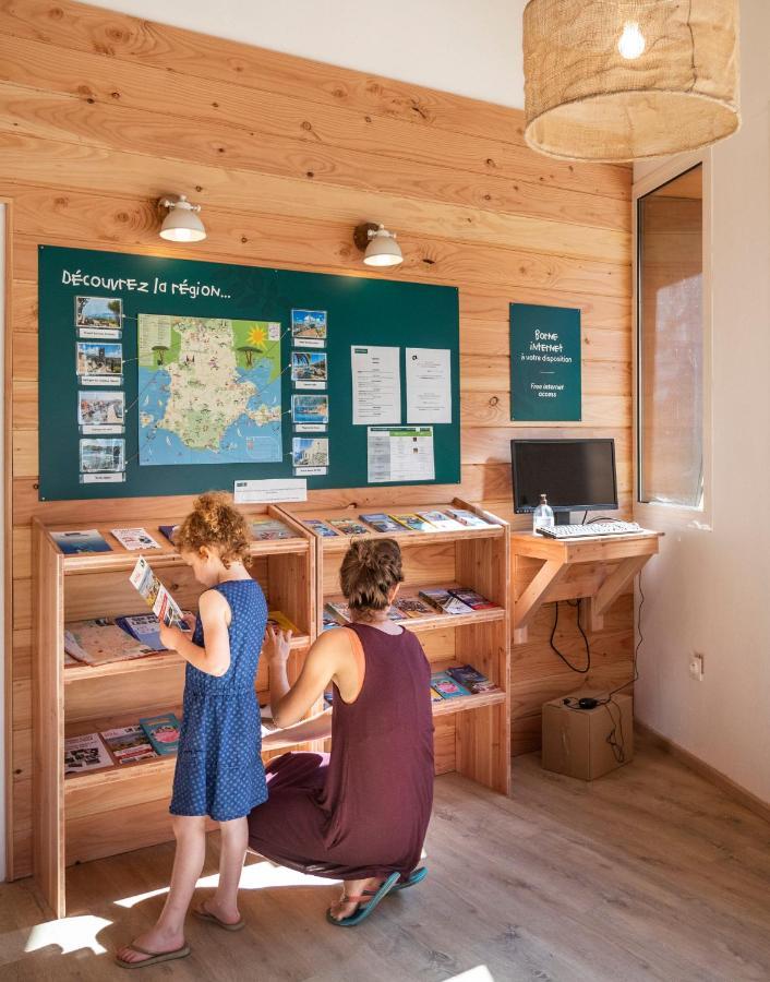 Huttopia Foret De Janas Campsite 4*