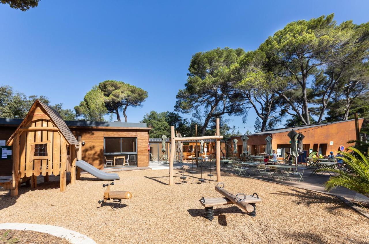 Campsite Huttopia Foret De Janas 4*